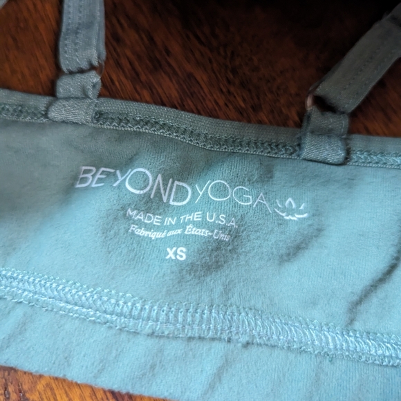 Beyond Yoga Featherweight Bra and Spacedye Leggings 2 Piece SET - Picture 7 of 7
